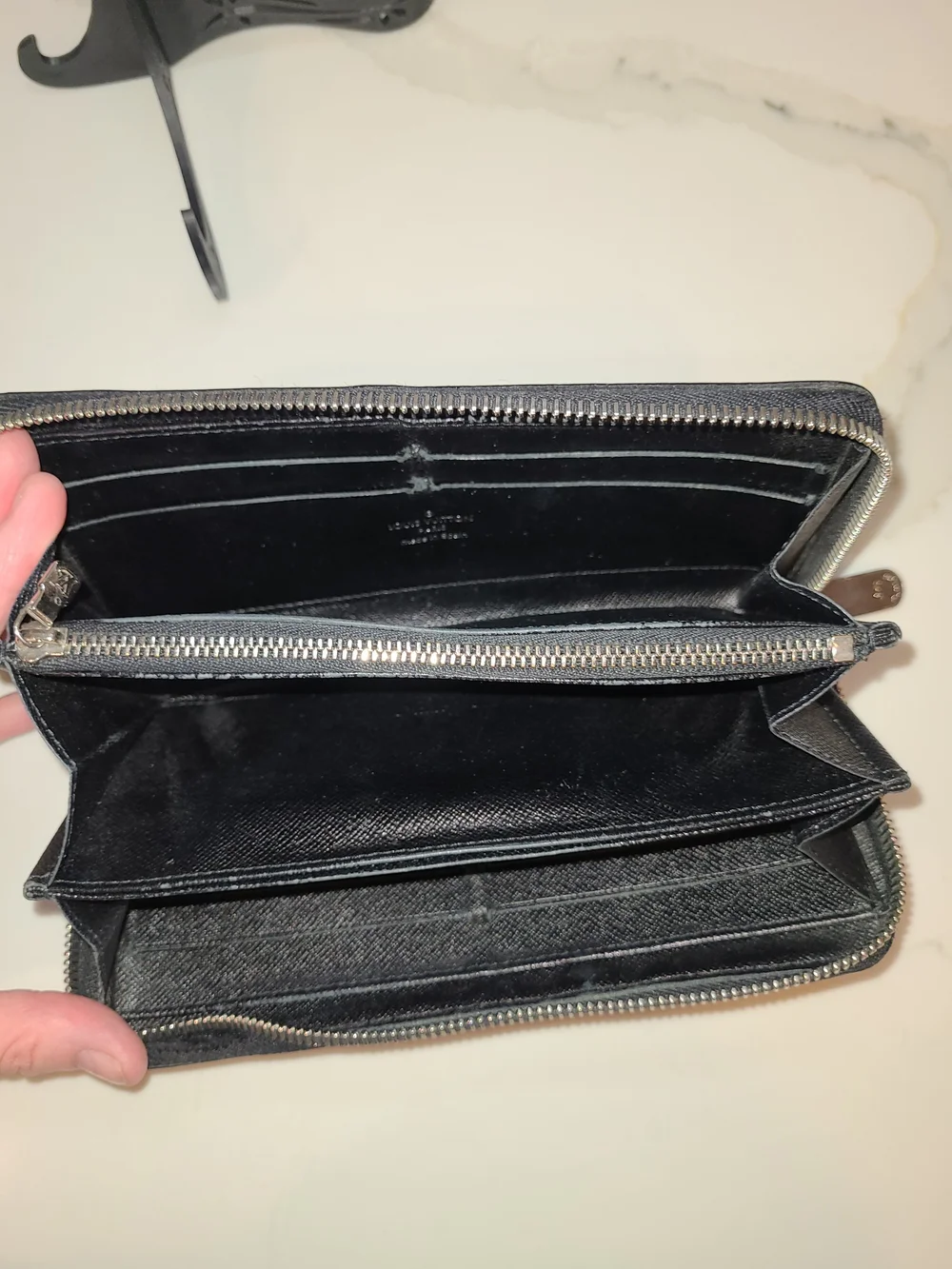 Louis Vuitton Black Patent Epi Leather Zip-Around Wallet Fair